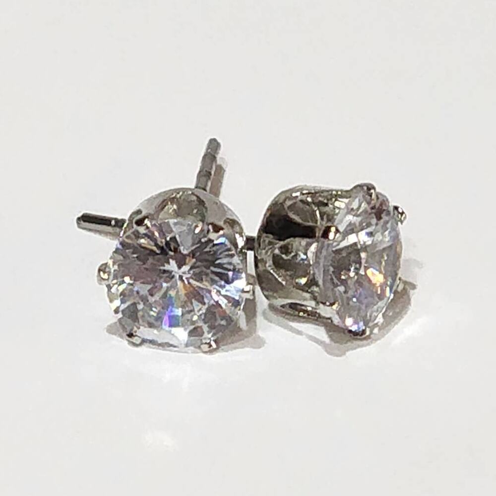 Silver Round‎ Cut Brilliant Cubic Zirconia 2 CTW  Stud Earrings